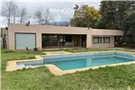  Venta  Casa en Quillón  $253.945.800 UF6.200 