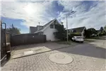  Venta  Casa en Chillán  $335.863.800 UF8.200 