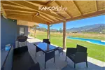  Venta  Casa en Quillón  $237.562.200 UF5.800 