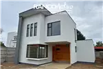  Venta  Casa en Chillán Viejo  $212.986.800 UF5.200 